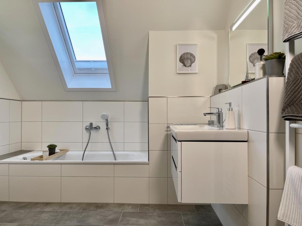 Am Kutterhafen 28 - Prielhuus Villa Fedderwardersiel Ngoại thất bức ảnh