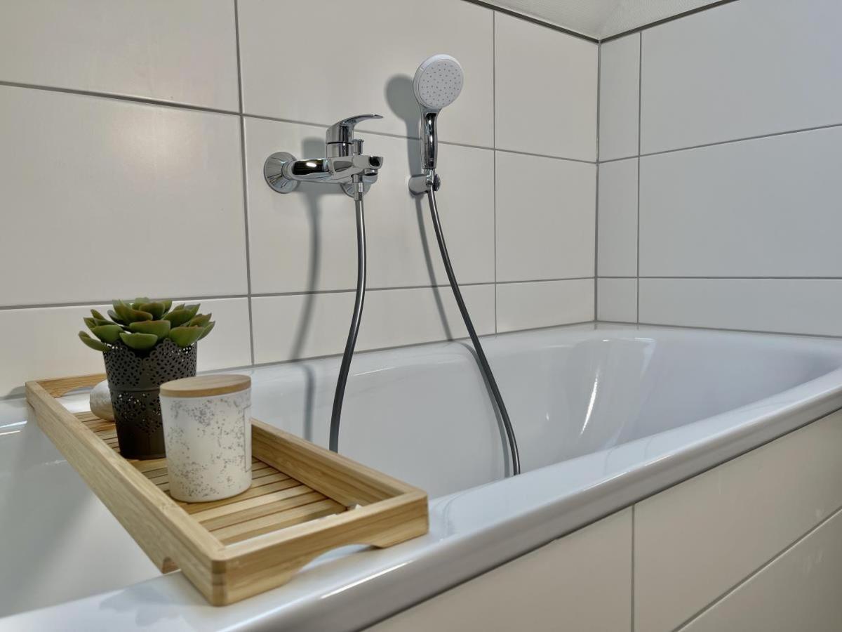 Am Kutterhafen 28 - Prielhuus Villa Fedderwardersiel Ngoại thất bức ảnh